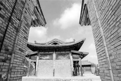 蘭州莊嚴(yán)寺，曾經(jīng)是一位帝王的皇宮內(nèi)苑