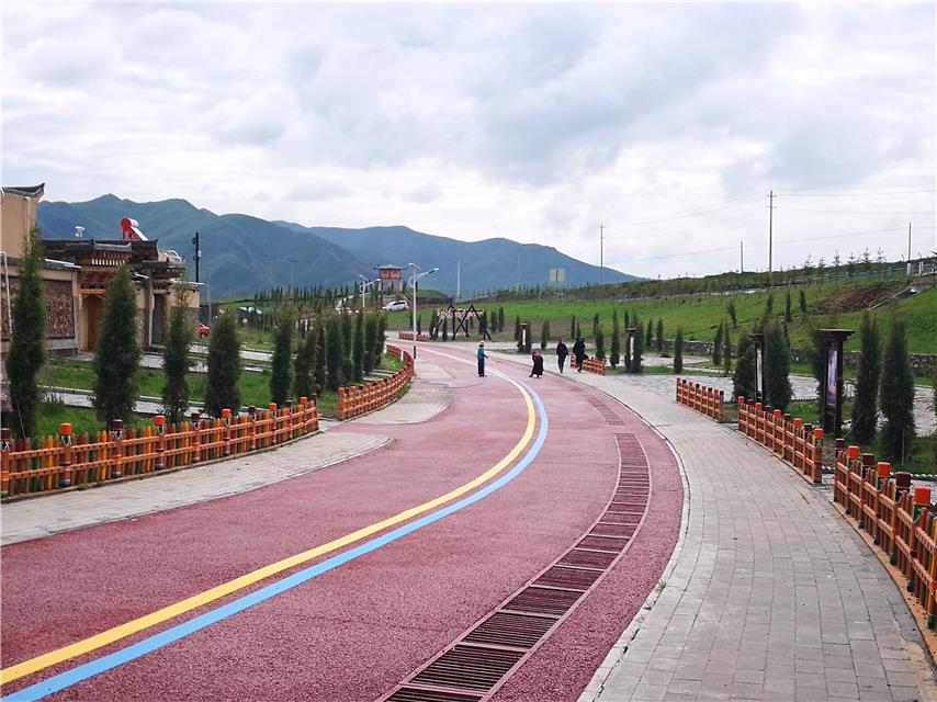 甘肅甘南州夏河縣安果村：吃上“旅游”飯，安心奔小康