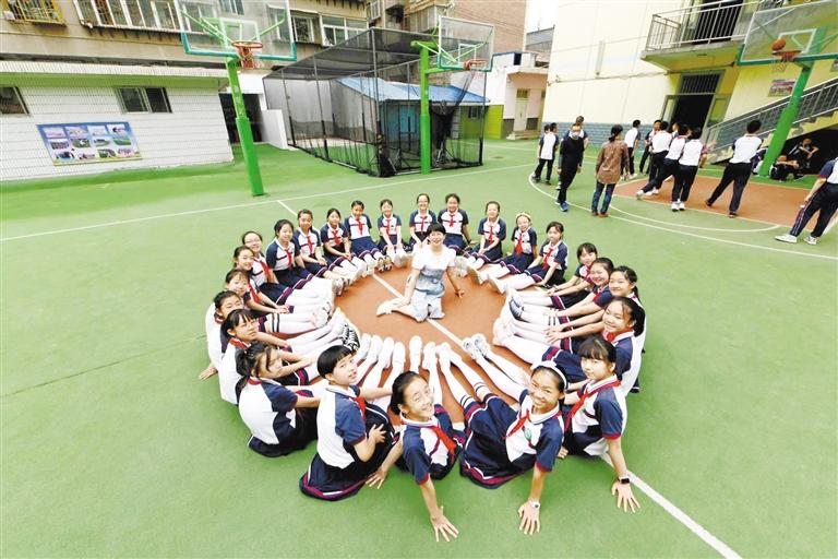 我們畢業(yè)啦！