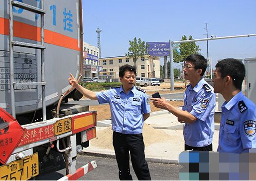 蘭州市開展?；愤\輸交通安全專項整治行動