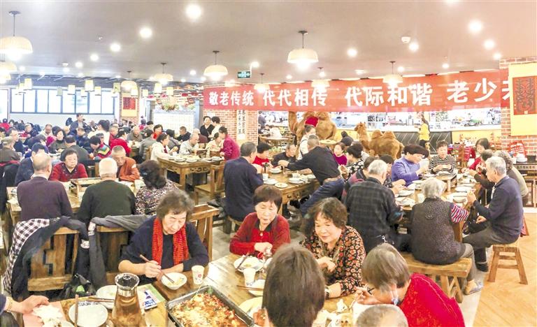 孝滿金城、德潤人心 蘭州市舉辦第六屆千叟宴感恩活動