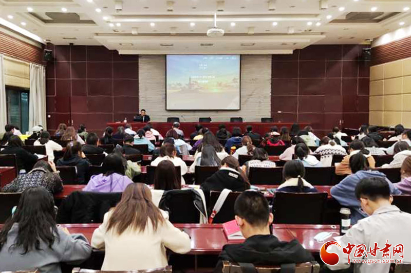 《玉帛之路、青銅之路與“金玉良緣”“金聲玉振”的文化原型》報(bào)告會(huì)在西北師范大學(xué)舉行