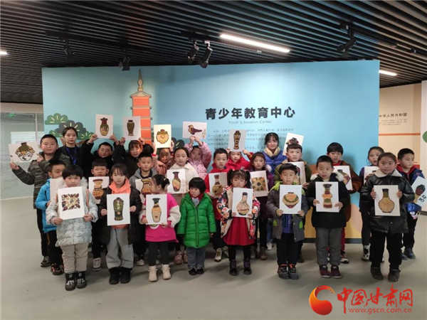 博物館里過臘八 武威這些孩子用五谷拼文物！