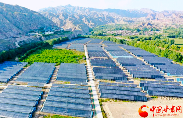 【奮斗百年路 啟航新征程 脫貧攻堅(jiān)答卷】以村為家，把貧困戶當(dāng)家人——記全國脫貧攻堅(jiān)先進(jìn)個(gè)人錢有