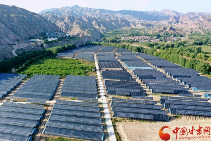 【奮斗百年路 啟航新征程 脫貧攻堅答卷】以村為家，把貧困戶當(dāng)家人——記全國脫貧攻堅先進(jìn)個人錢有