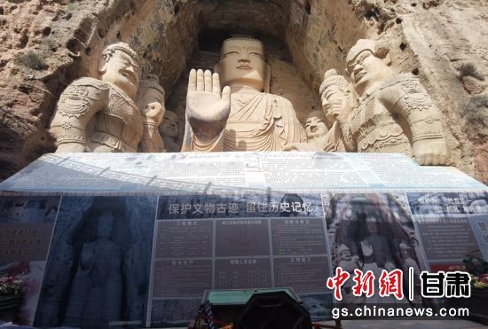 時(shí)下，中國“石窟鼻祖”天梯山石窟第13窟大佛足部與局部危巖體搶救性保護(hù)項(xiàng)目正在施工。圖為施工現(xiàn)場。陳曉斌 攝