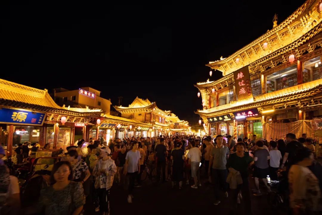 古風(fēng)、華美、浪漫、美味……現(xiàn)實(shí)版“清明上河圖”，就在這里！