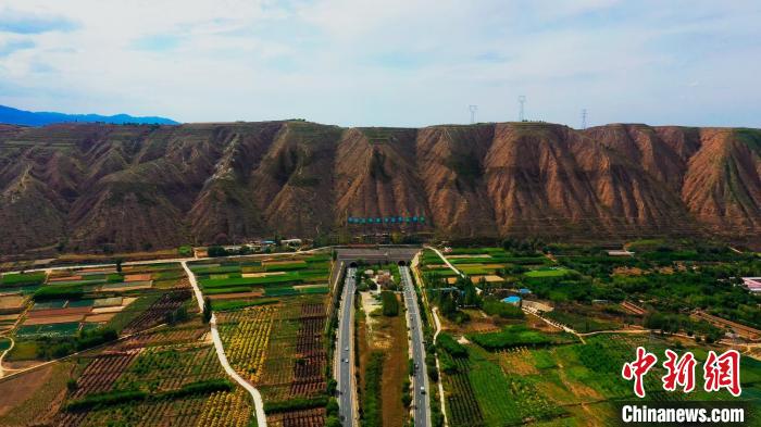 甘肅榆中造養(yǎng)結(jié)合十?dāng)?shù)年荒山改綠 野生動物?！奥睹妗?>
        </a><em>甘肅榆中造養(yǎng)結(jié)合十?dāng)?shù)年荒山改綠 野生動物?！奥睹妗?/em></li>
    <li><a  target=