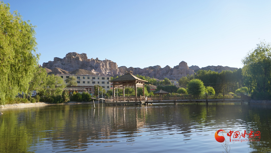 【小康圓夢·看甘肅】肅南：鄉(xiāng)村旅游托起百姓富?！敖痫埻搿?>
        </a><em>【小康圓夢·看甘肅】肅南：鄉(xiāng)村旅游托起百姓富裕“金飯碗”</em></li>
    <li><a  target=