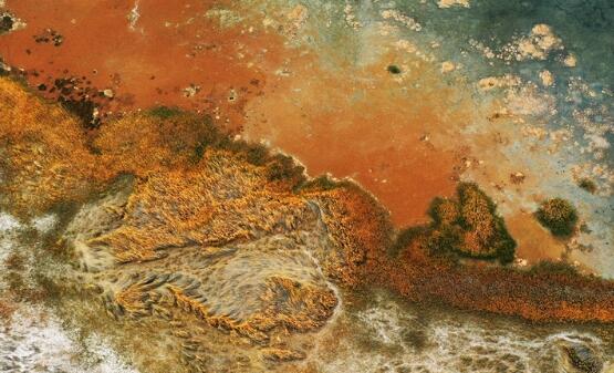 【“飛閱”中國(guó)】航拍明塘湖濕地：“煙霞火?！彼仆庑乔?>
        </a><em>【“飛閱”中國(guó)】航拍明塘湖濕地：“煙霞火海”似外星球</em></li>
    <li><a  target=