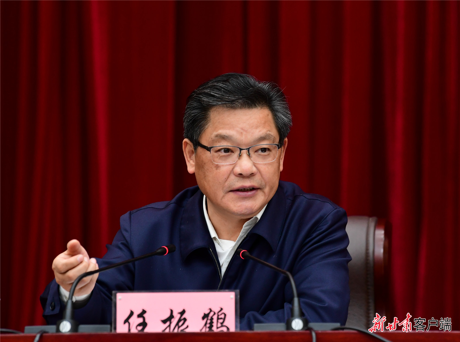 任振鶴在全省新型城鎮(zhèn)化工作推進會議上強調(diào)：凝心聚力抓落實、蹄疾步穩(wěn)向前進，奮力推進新型城鎮(zhèn)化建設(shè)再上新臺階