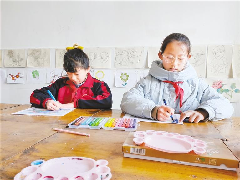 甘肅這兩名小朋友，被太空中亞平老師點了名