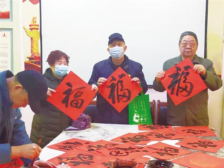 蘭州：“幸福敲門 新春送?！被顒?dòng)情暖萬家