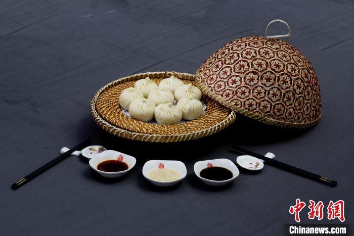 圖為甘肅臨夏回族自治州美味——河州包子。(資料圖) 臨夏州委宣傳部供圖