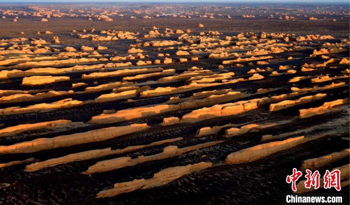 敦煌雅丹世界地質(zhì)公園。(資料圖) 敦煌市委宣傳部供圖