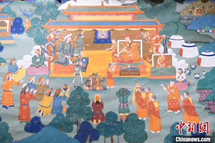 8月20日，在蘭州市博物館展出的大型歷史題材卷軸唐卡“涼州會盟”?！〈魑牟?攝